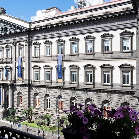 Hotel Dimora Angioina à Naples Extérieur photo